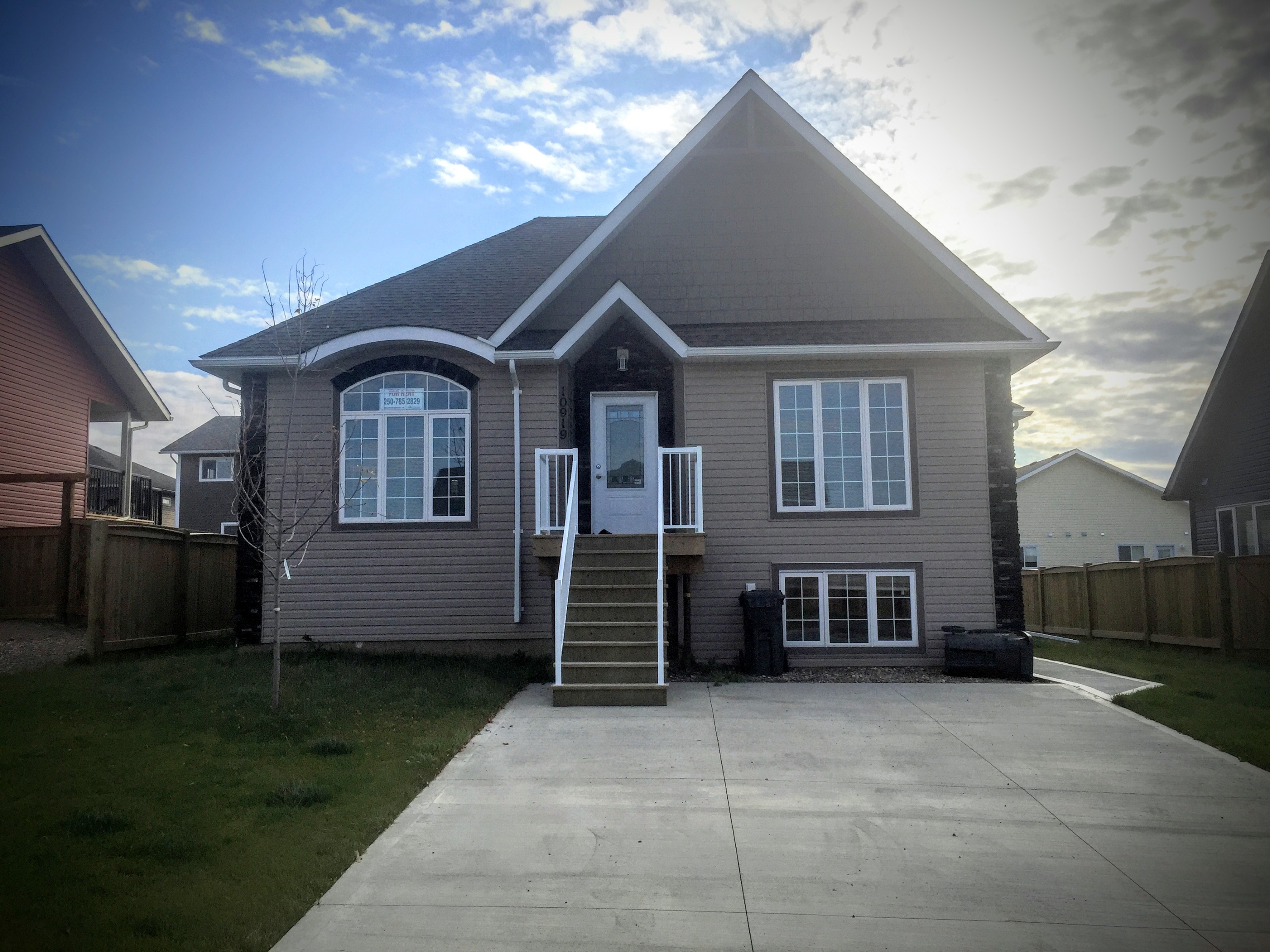10919 105 Ave - DN