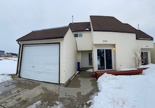8923 115 Ave