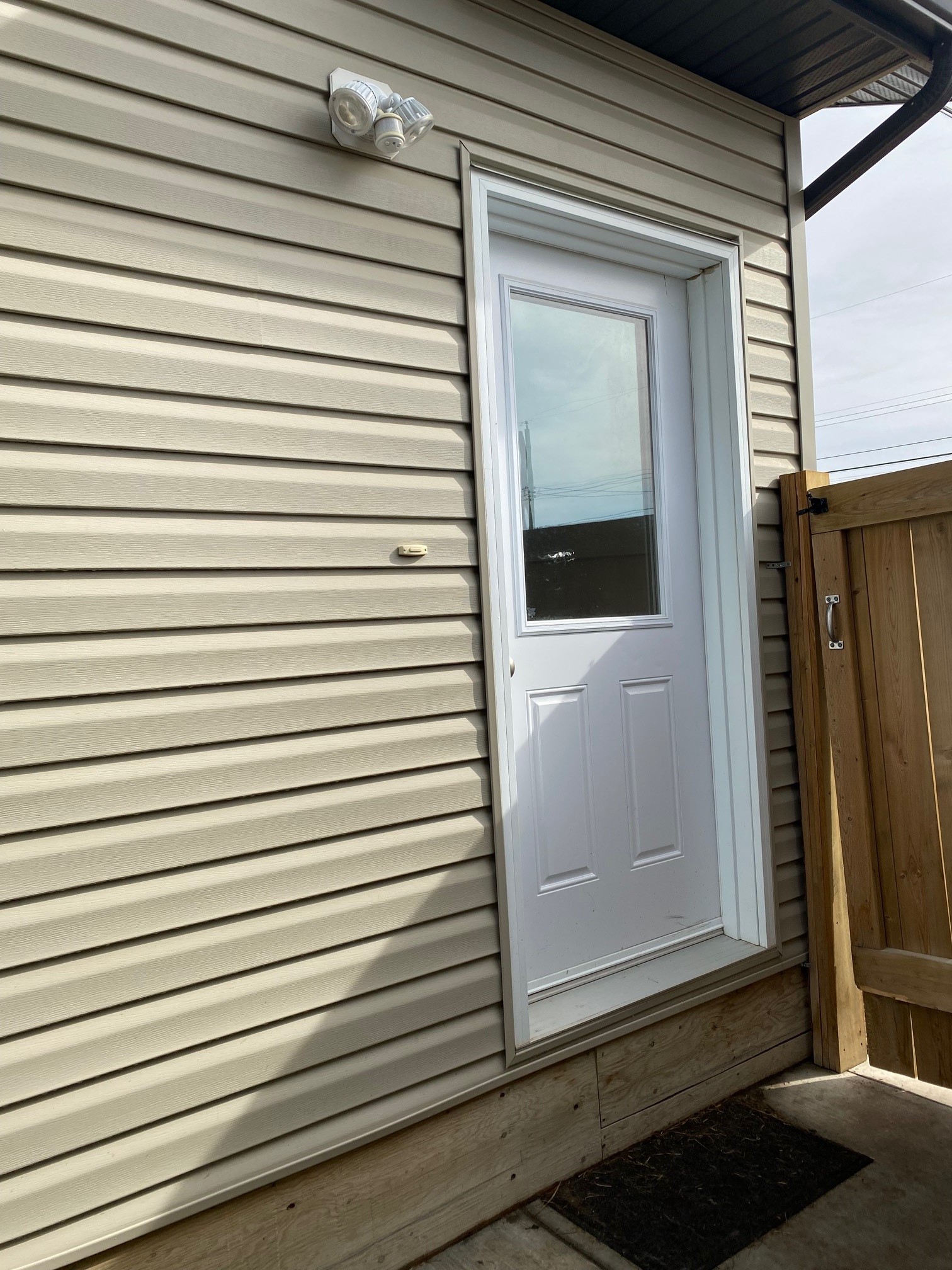 8803 74 Street - DN