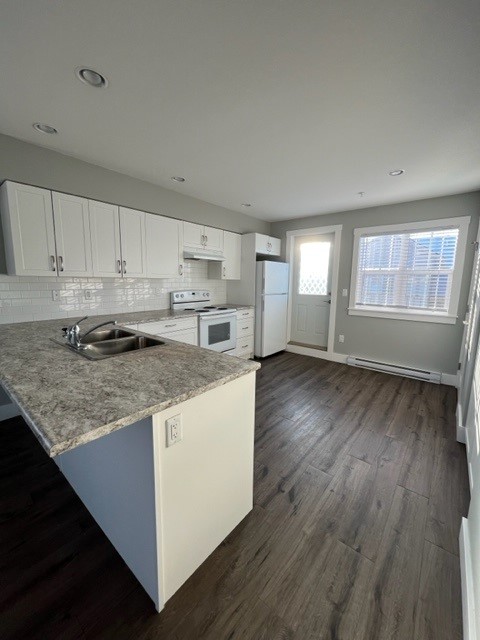 11703 102 Street, #205 Cambridge Townhomes
