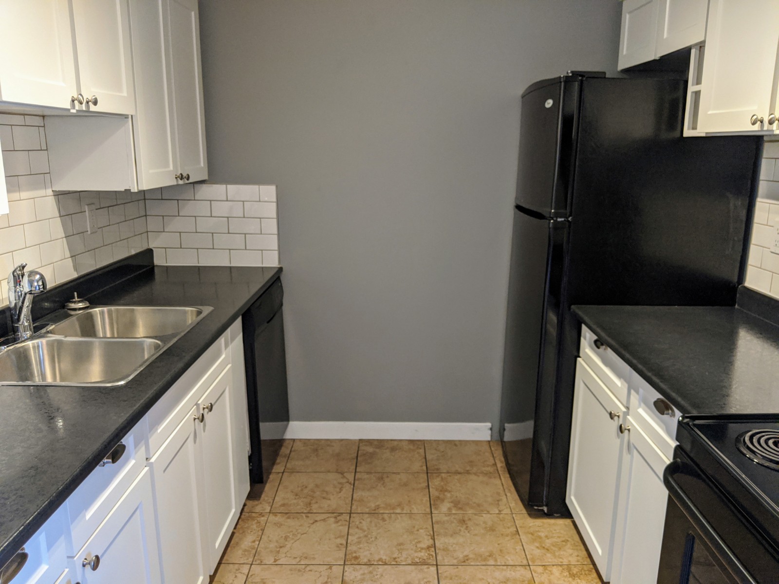 1716 Willowbrook Cres. #233 Willowcreek Townhouses